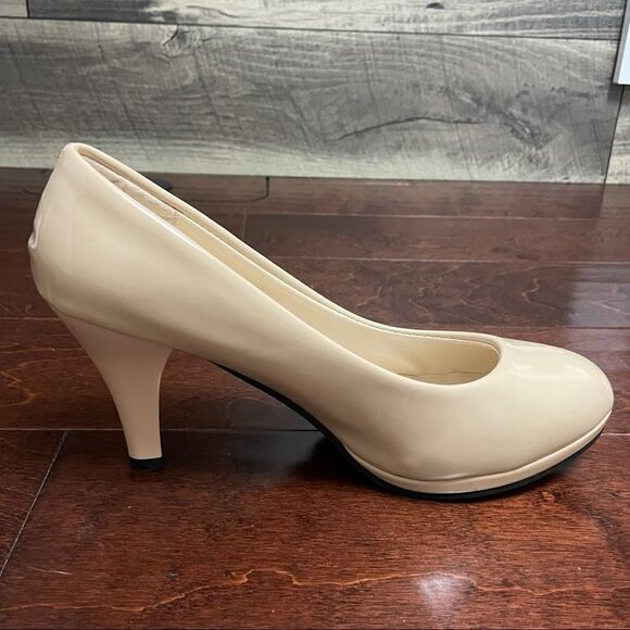 Shishang Jinzi Closed Toe Pump Shoe Beige Size 40 euro US 8.5 - Picture 5 of 13